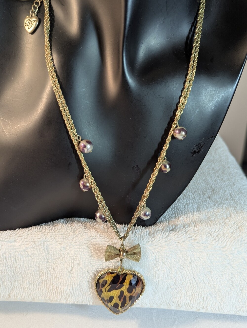 Vintage Betsey Johnson Leaping Leopards Heart Bow Necklace NWOT + FREE GIFT